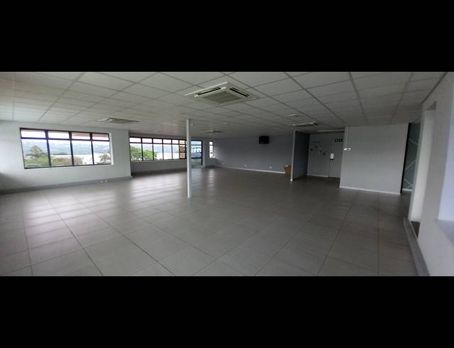 300M² OFFICE TO LET IN EDENBURG
